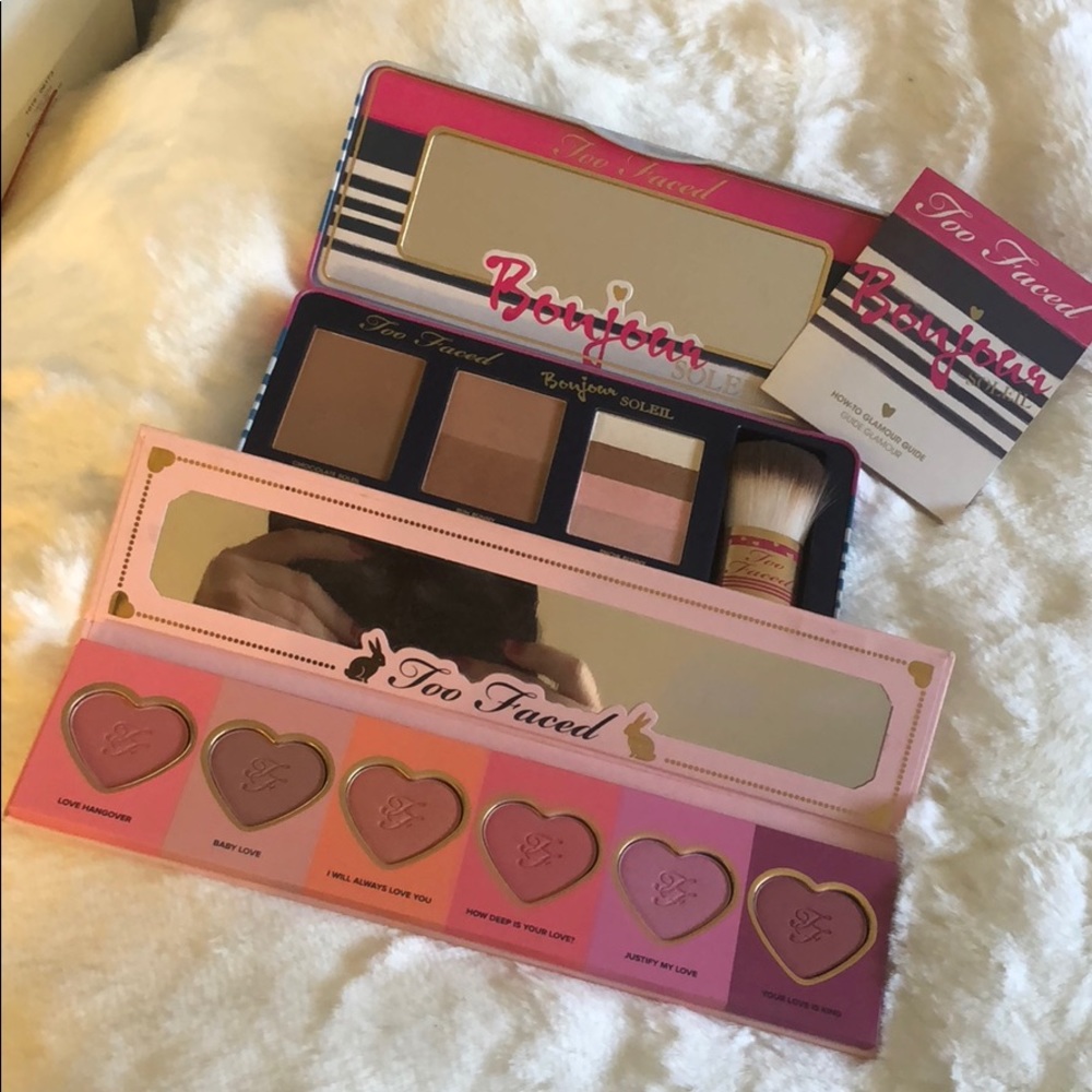 Too faced blush and cheek bronzer set